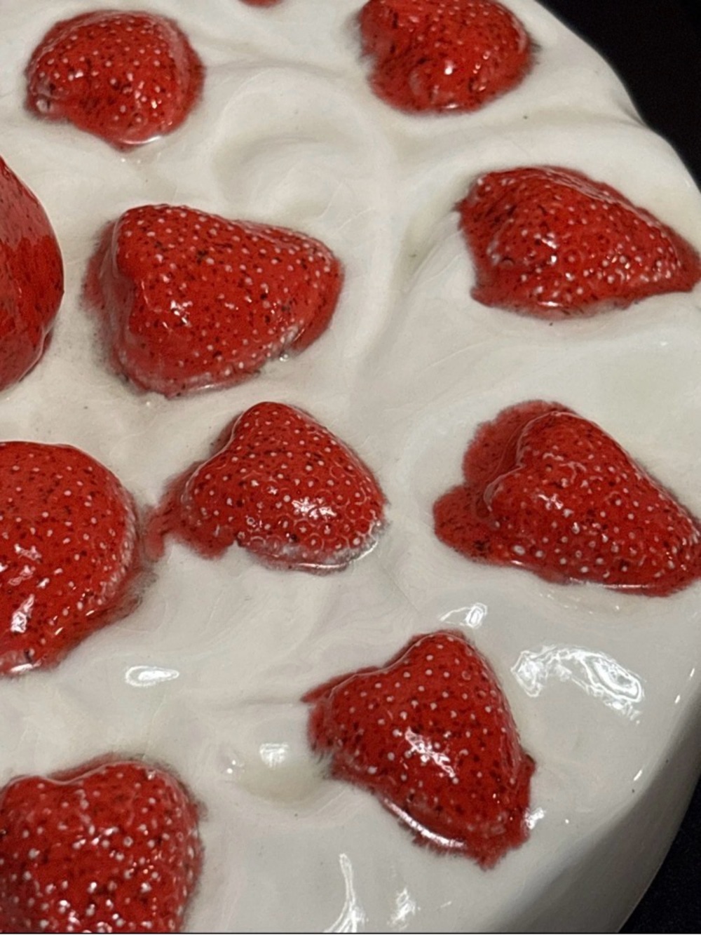 vintage ceramic strawberry pie lid Only 10” - Picture 4 of 10